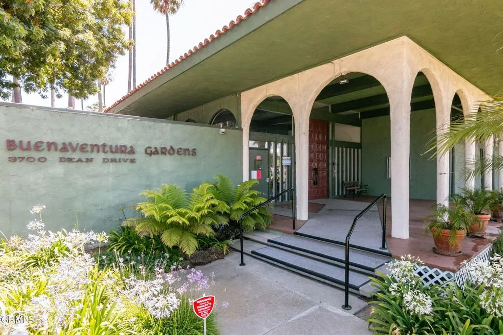 complex entrance