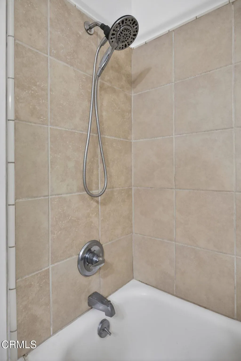 hallway tub/shower