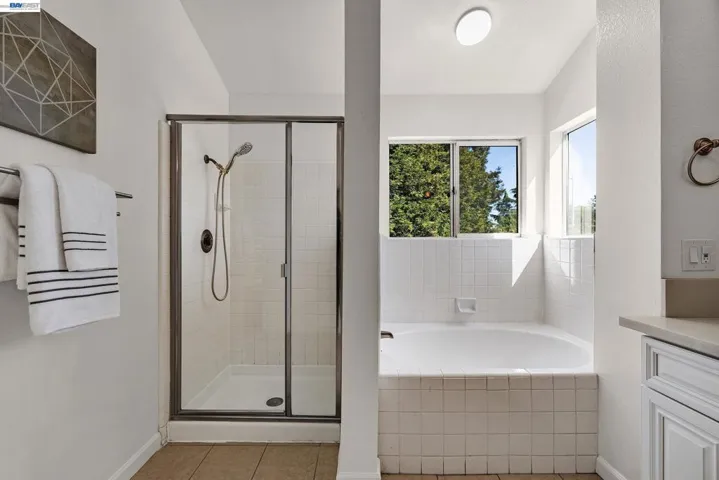 4290 Tiburon Dr, Fremont, California 94555