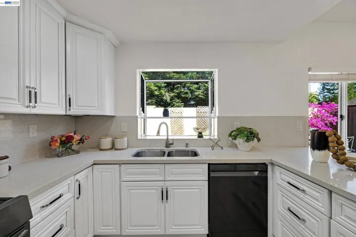 4290 Tiburon Dr, Fremont, California 94555
