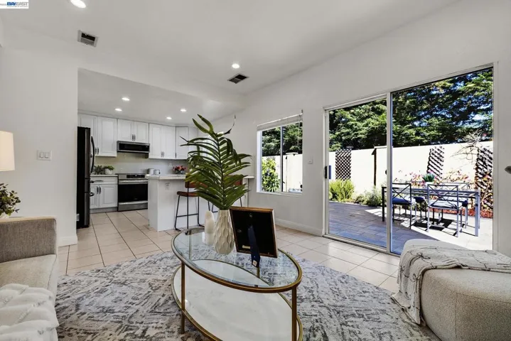 4290 Tiburon Dr, Fremont, California 94555