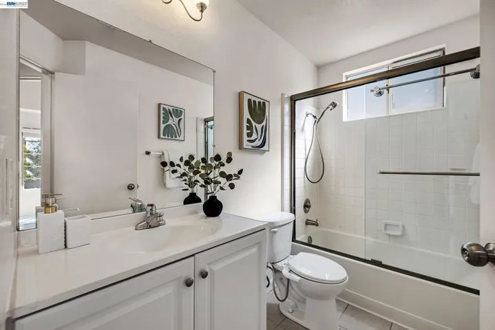 4290 Tiburon Dr, Fremont, California 94555