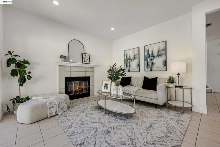 4290 Tiburon Dr, Fremont, California 94555