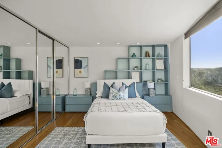 Bedroom Suite #2