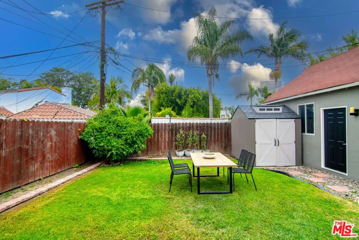 5761 W Olympic Boulevard, Los Angeles, California 90036