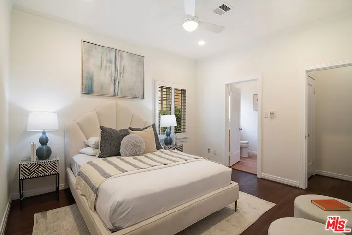 5761 W Olympic Boulevard, Los Angeles, California 90036