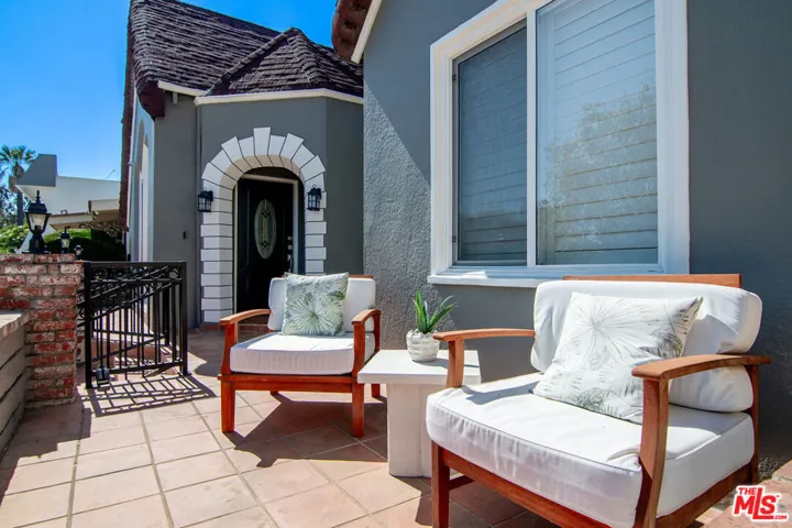 5761 W Olympic Boulevard, Los Angeles, California 90036