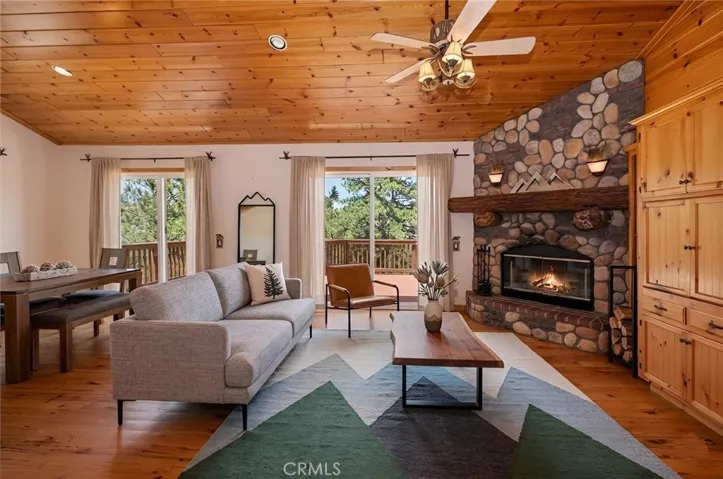 Virtual Staging - Living Room
