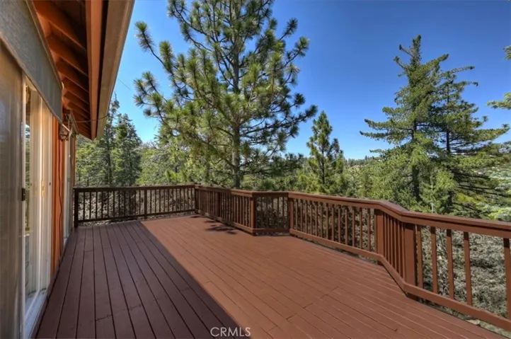Upper Deck