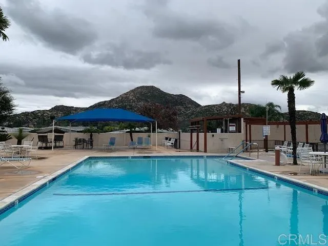 Swimming Pool/Hot Tub/Sauna