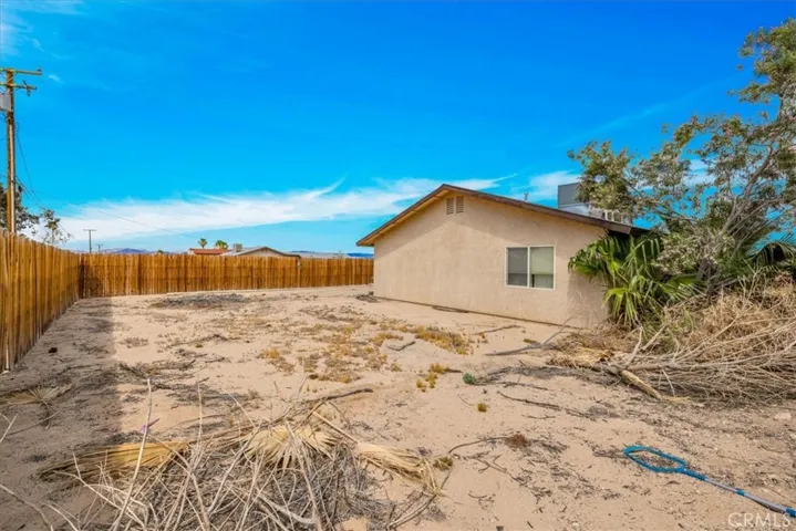 5626 Morongo, 29 Palms, California 92277