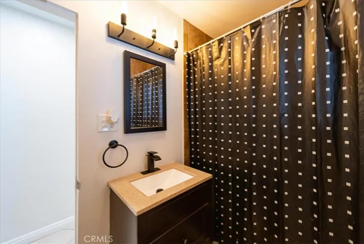 1354 S Maple, Escondido, California 92025