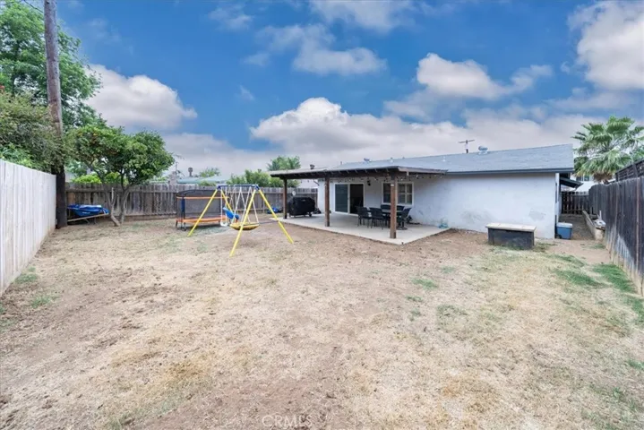 1354 S Maple, Escondido, California 92025