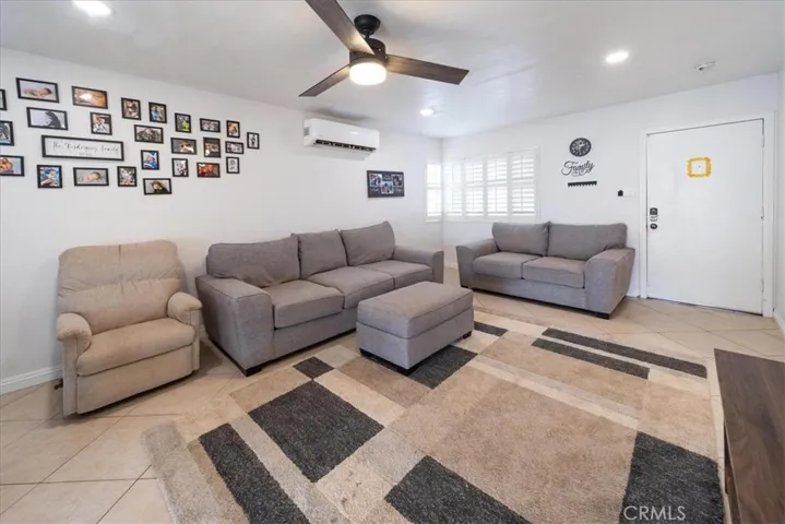1354 S Maple, Escondido, California 92025