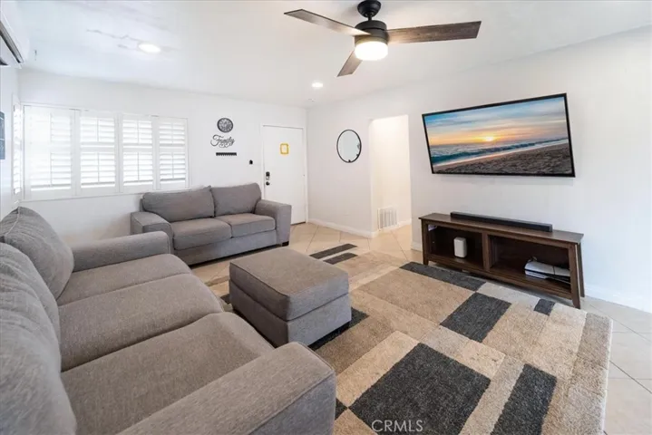 1354 S Maple, Escondido, California 92025