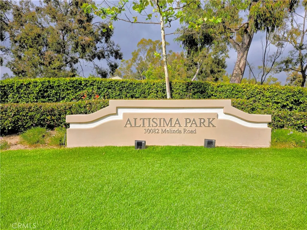 SAMLARC association pools, spas, parks, pickleball and tennis courts