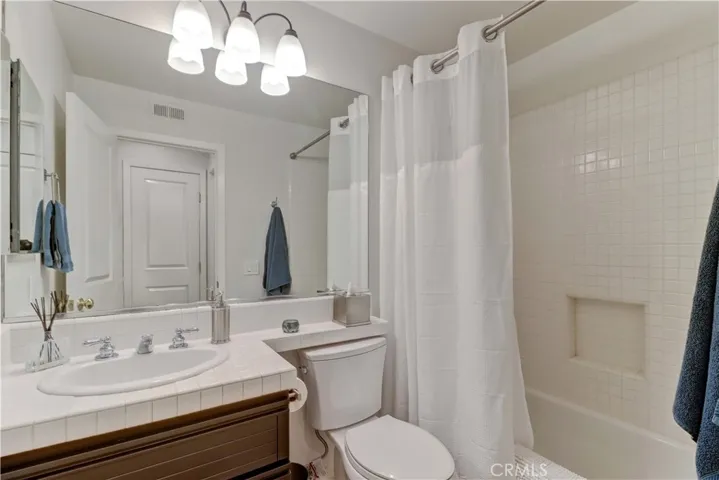 Full Bathroom.