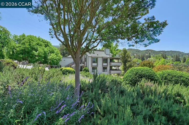 3424 Rossmoor Py 3, Walnut Creek, California 94595