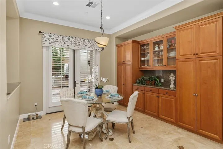 Breakfast area with double french doors
