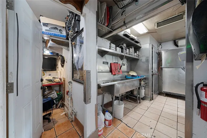 201 W W Whittier, Montebello, California 90640