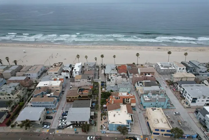 732 Deal Court #a, San Diego, California 92109