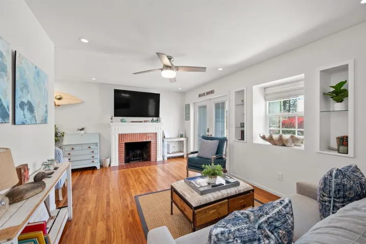 732 Deal Court #a, San Diego, California 92109