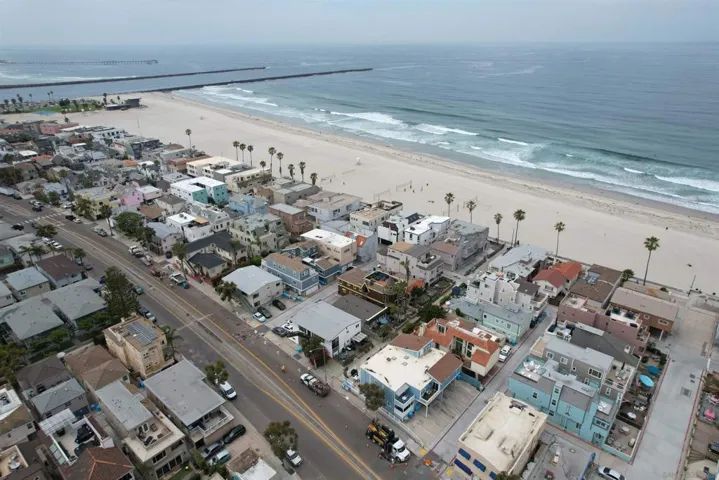732 Deal Court #a, San Diego, California 92109
