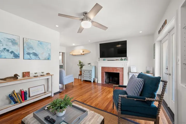 732 Deal Court #a, San Diego, California 92109