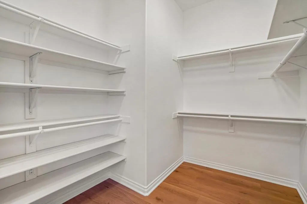 Primary Walk-In
