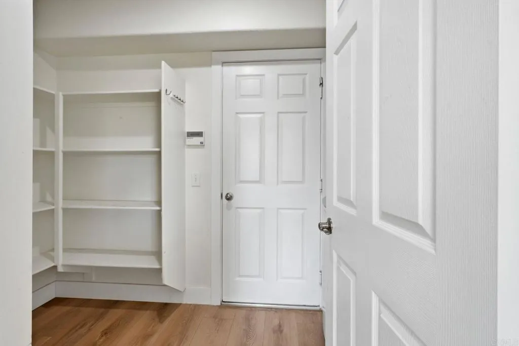 Walk-in Pantry
