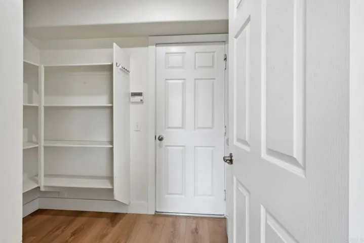 Walk-in Pantry