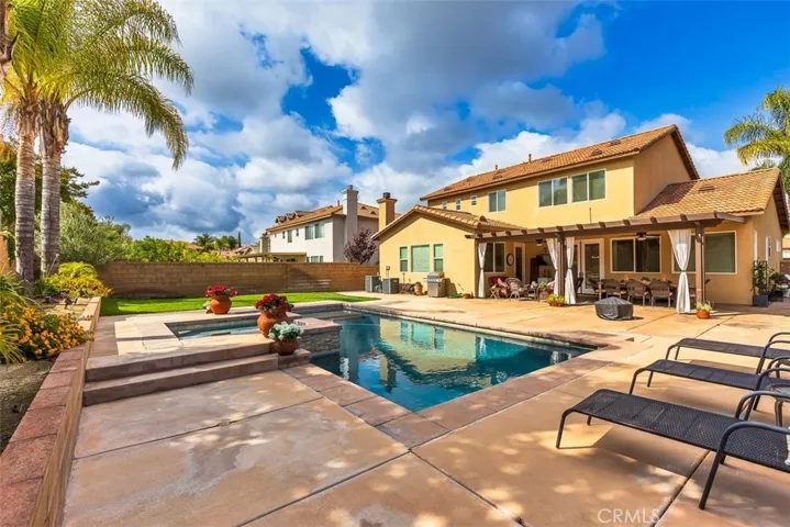 43922 Country Ridge Court, Temecula, California 92592