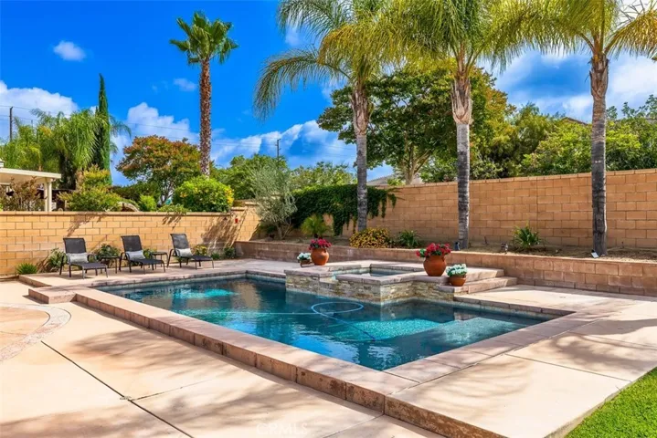43922 Country Ridge Court, Temecula, California 92592