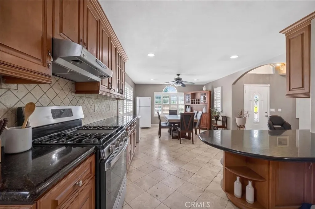 Kitchen 3