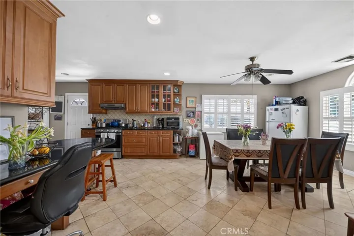 Dinning / Kitchen