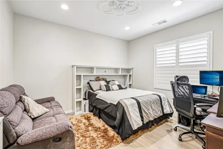 Downstairs Bedroom 
