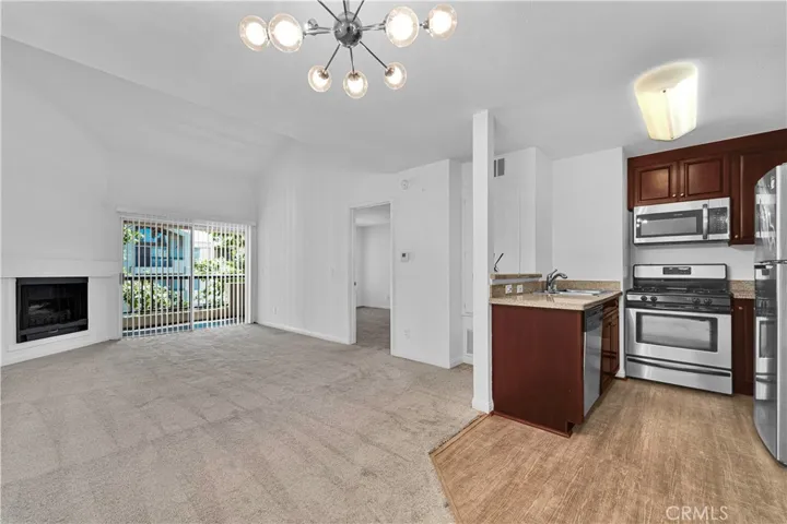 5535 Canoga, Woodland Hills, California 91367