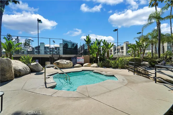 5535 Canoga, Woodland Hills, California 91367