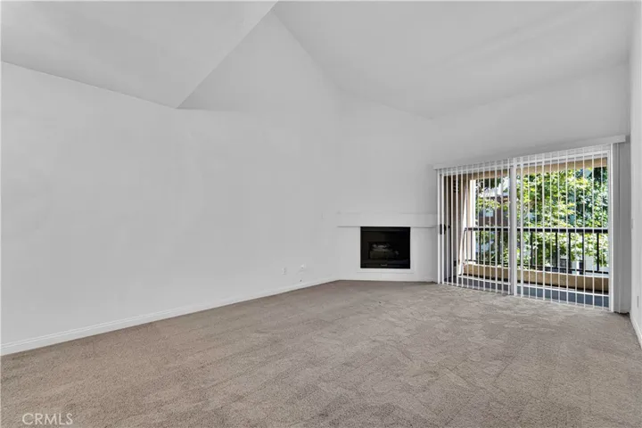 5535 Canoga, Woodland Hills, California 91367