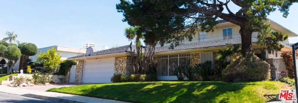 5238 Los Encantos Way, Los Angeles, California 90027