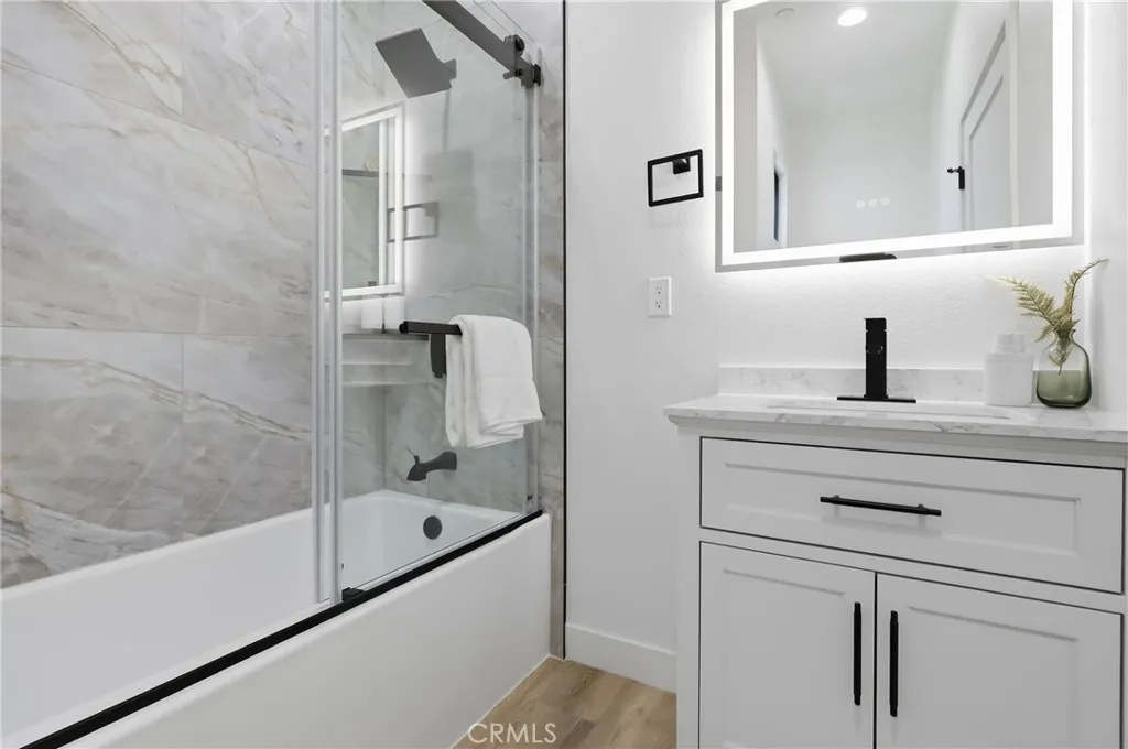 SFR 3RD BATHROOM