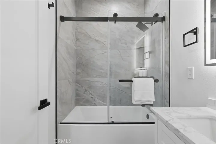 SFR 3RD BATHROOM