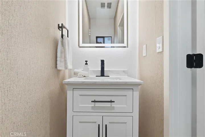 SFR POWDER ROOM