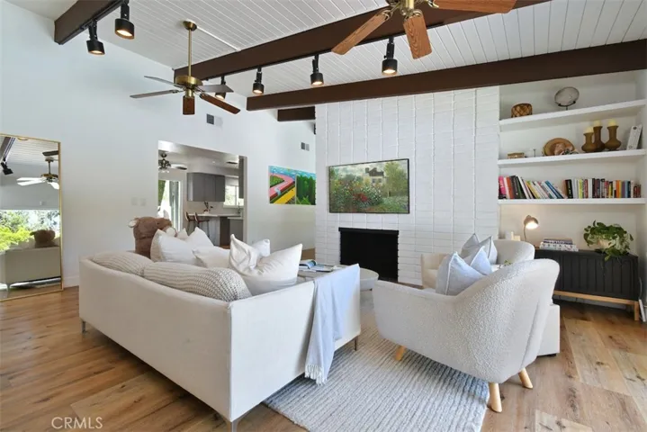 5714 Wilhelmina, Woodland Hills, California 91367