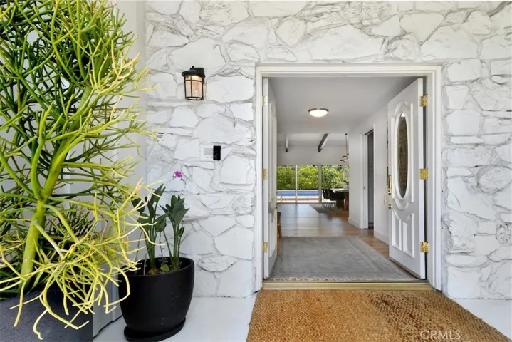 5714 Wilhelmina, Woodland Hills, California 91367