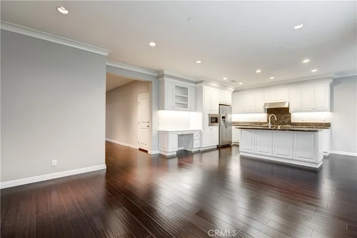 80 Brindisi, Irvine, California 92618