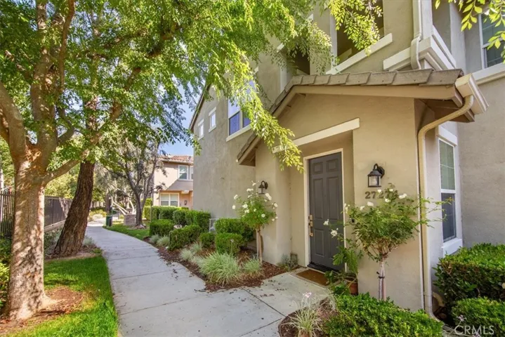 27274 Arbor Place, Valencia, California 91354