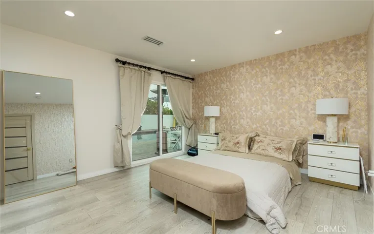 16964 Knapp Street, Northridge, California 91343