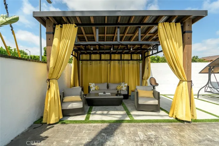 16964 Knapp Street, Northridge, California 91343