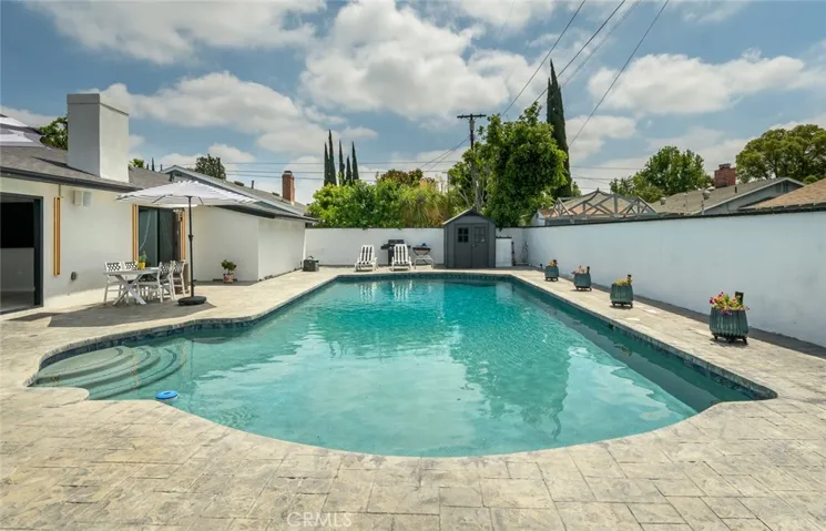 16964 Knapp Street, Northridge, California 91343